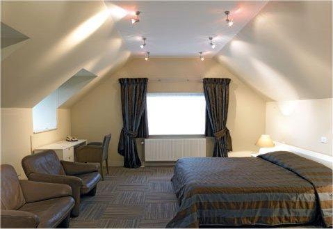 Hotel Salons De Vrede Ichtegem ภายนอก รูปภาพ